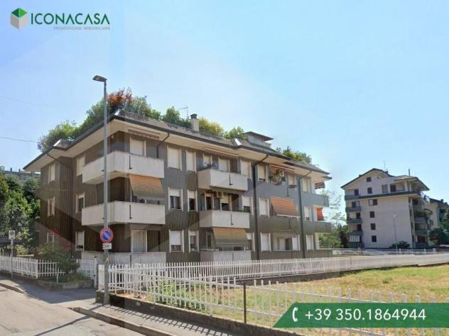 casa indipendente in vendita a Rho