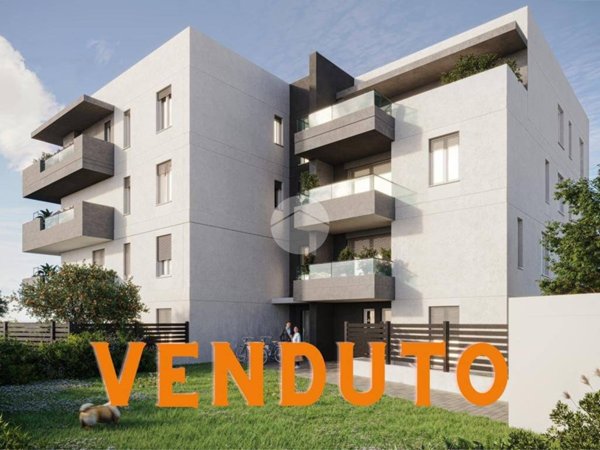 appartamento in vendita a Rho in zona Ghisolfa