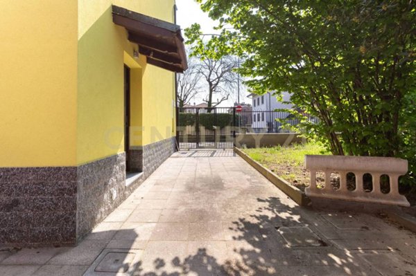 casa indipendente in vendita a Rho
