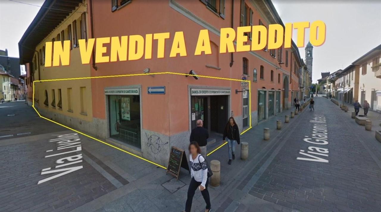 locale commerciale in vendita a Rho in zona Mazzo