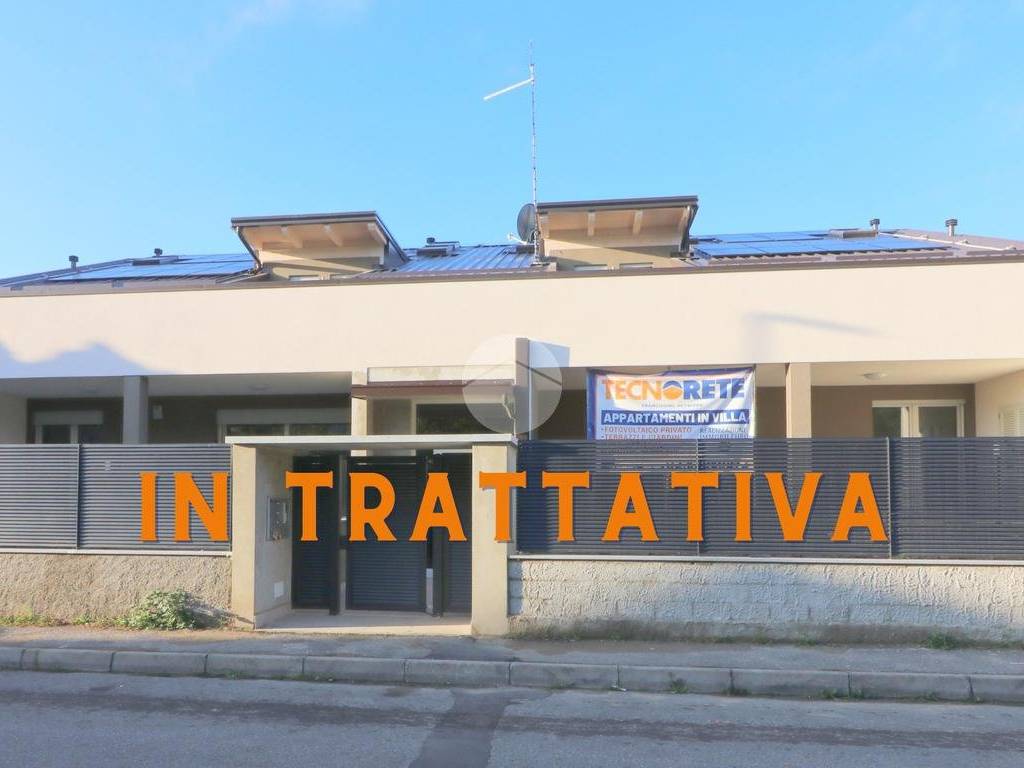 casa indipendente in vendita a Rho