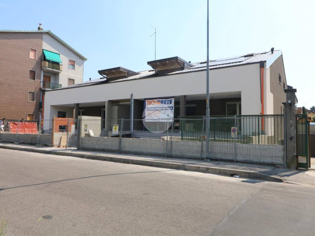 casa indipendente in vendita a Rho