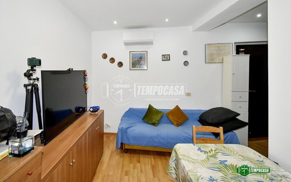 appartamento in vendita a Rho in zona Terrazzano