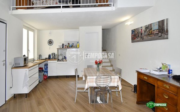 casa indipendente in vendita a Rho