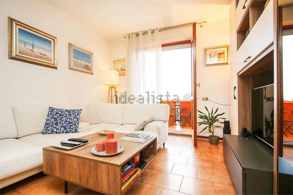 appartamento in vendita a Rho in zona Mazzo