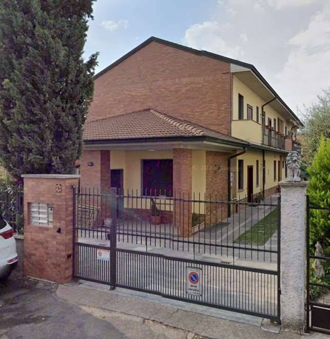 casa indipendente in vendita a Rho in zona Passirana