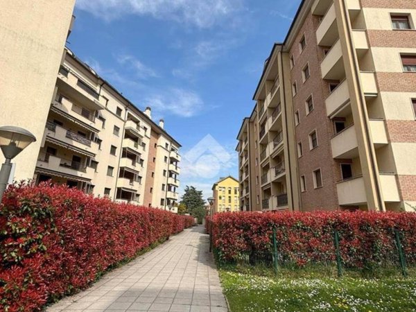 appartamento in vendita a Rho