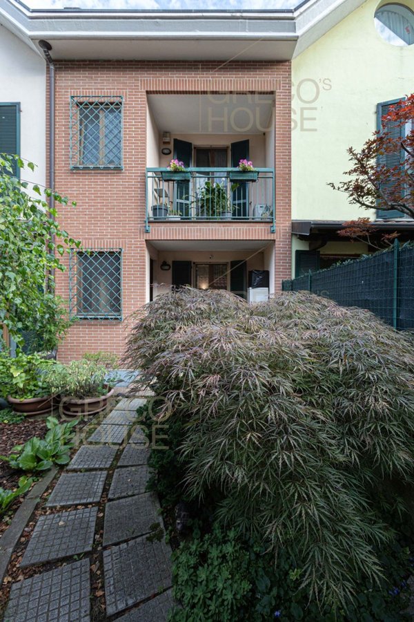 casa indipendente in vendita a Rho
