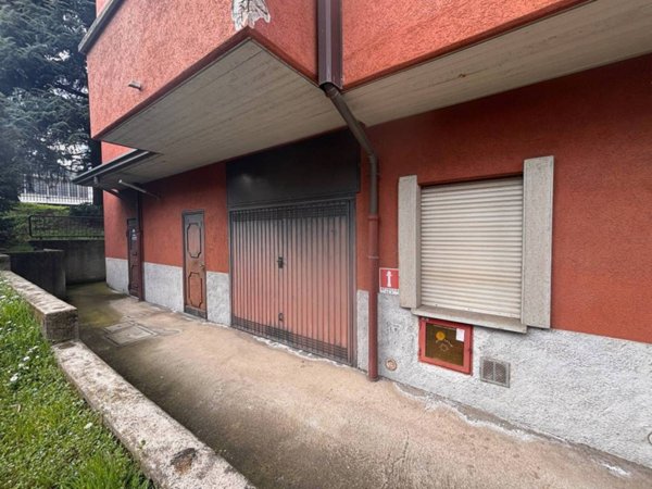 appartamento in vendita a Rho in zona Ghisolfa