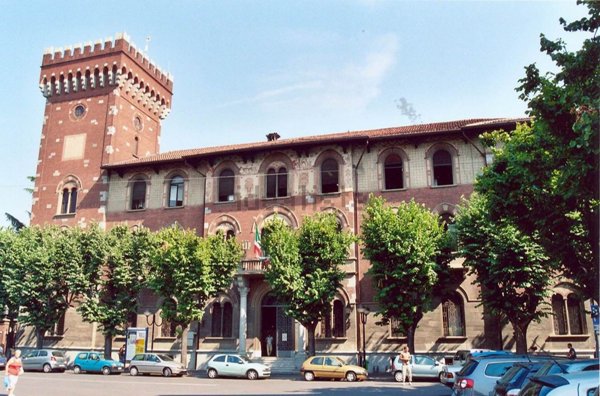 negozio in vendita a Rho