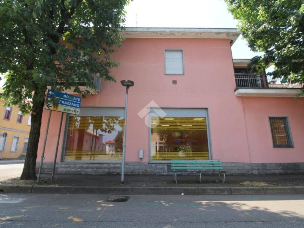 appartamento in vendita a Rho in zona Mazzo