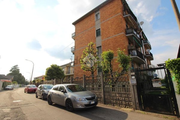 appartamento in vendita a Rho in zona Terrazzano