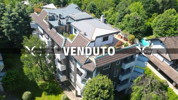 appartamento in vendita a Rho in zona Castellazzo