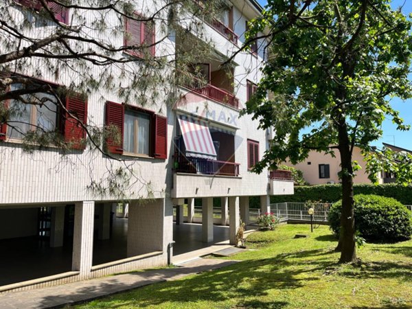 appartamento in vendita a Rho in zona Terrazzano