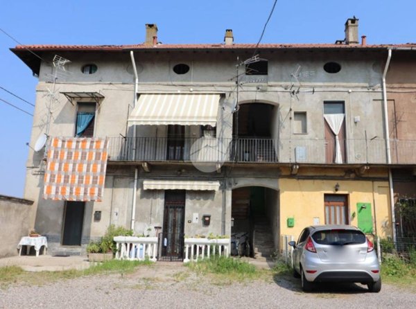 casa indipendente in vendita a Rho