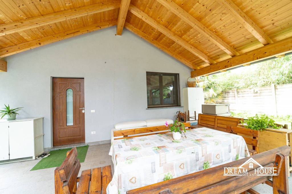casa indipendente in vendita a Rho