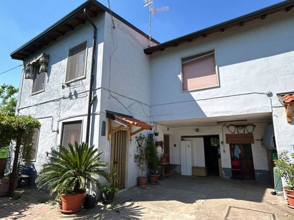casa indipendente in vendita a Rho in zona Ghisolfa