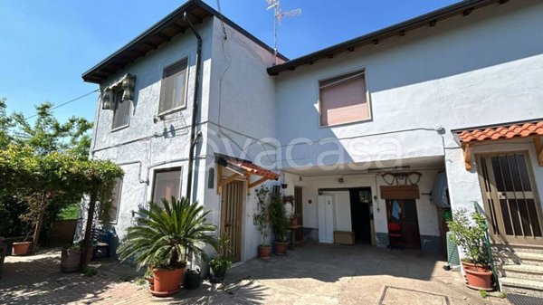 casa indipendente in vendita a Rho