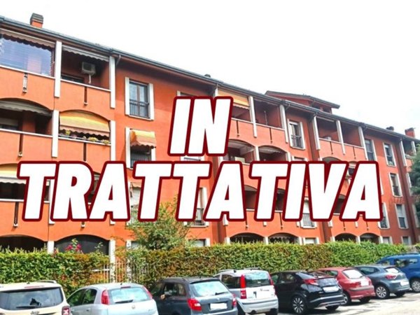 appartamento in vendita a Rho in zona Mazzo