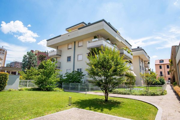 ufficio in vendita a Rho