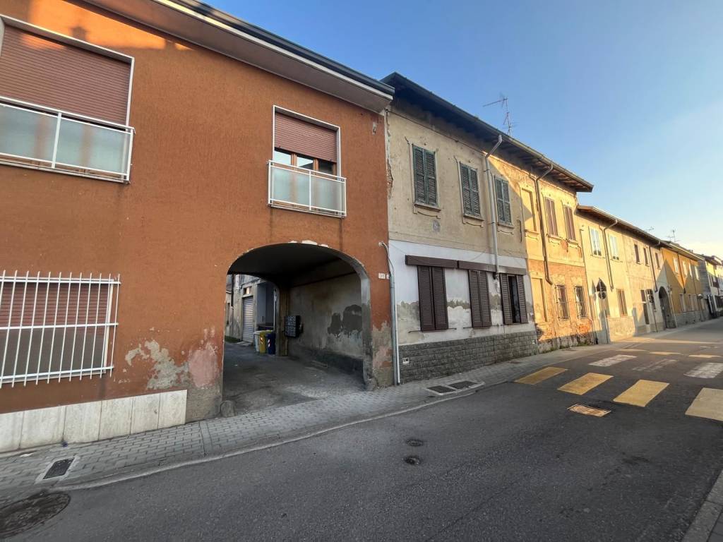 appartamento in vendita a Rho in zona Passirana