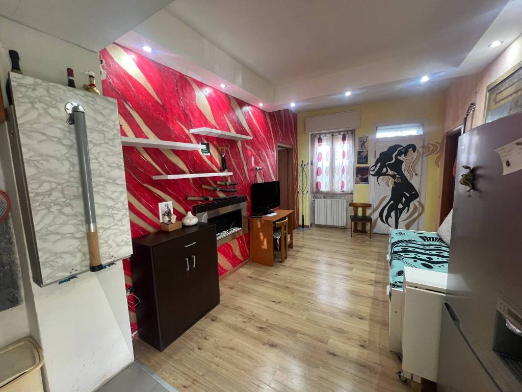 appartamento in vendita a Rho in zona Biringhello