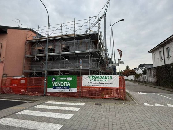 casa indipendente in vendita a Rho in zona Passirana