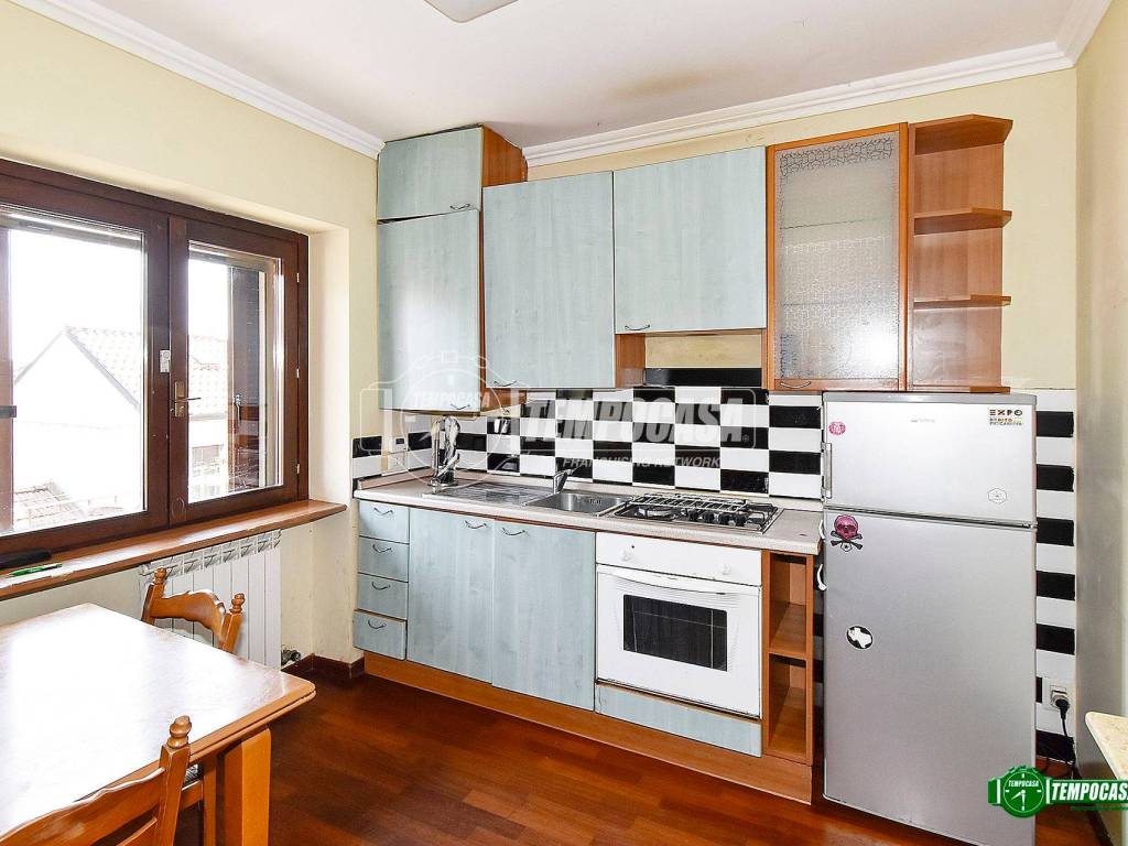 appartamento in vendita a Rho in zona Terrazzano