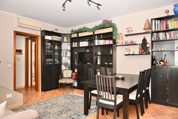 casa indipendente in vendita a Rho