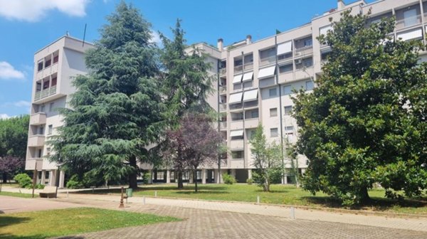 appartamento in vendita a Rho in zona Passirana