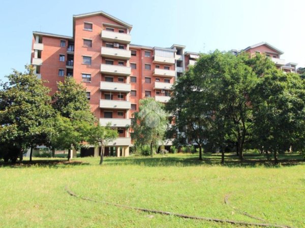 appartamento in vendita a Rho in zona Castellazzo
