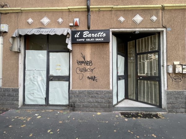 negozio in vendita a Rho
