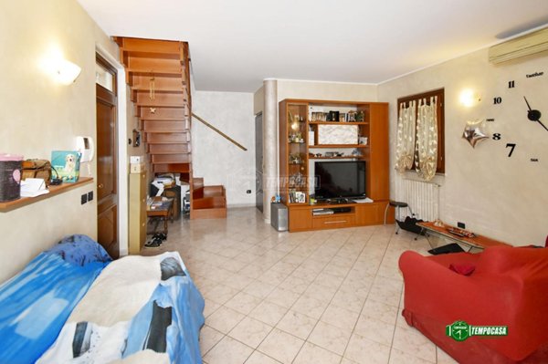 casa indipendente in vendita a Rho