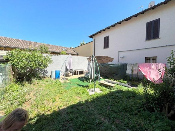 casa indipendente in vendita a Rho