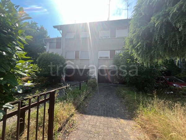casa indipendente in vendita a Rho