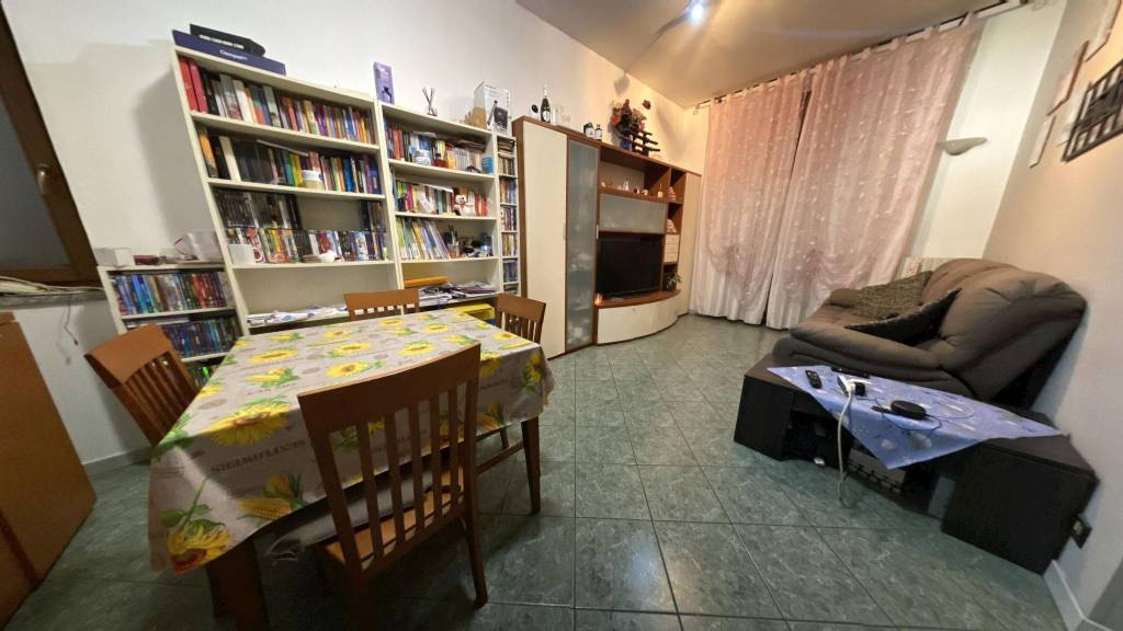 appartamento in vendita a Rho in zona Terrazzano