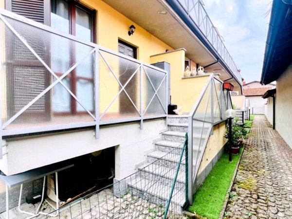 appartamento in vendita a Rho in zona Terrazzano