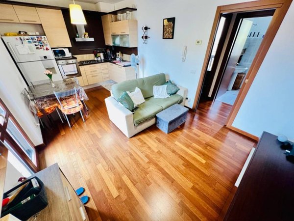 appartamento in vendita a Rho in zona Terrazzano