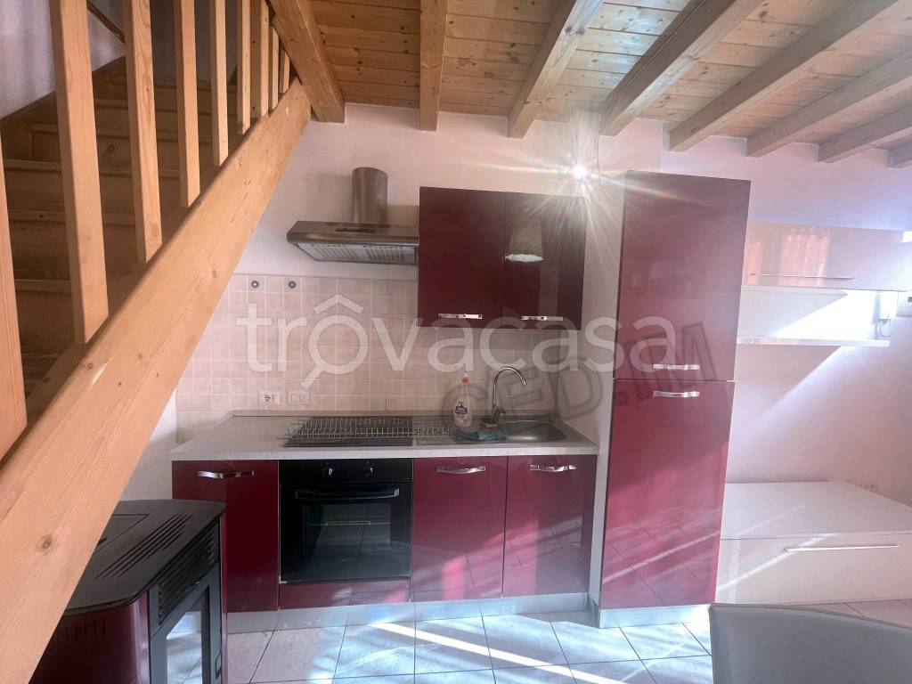 appartamento in vendita a Rho in zona Mazzo