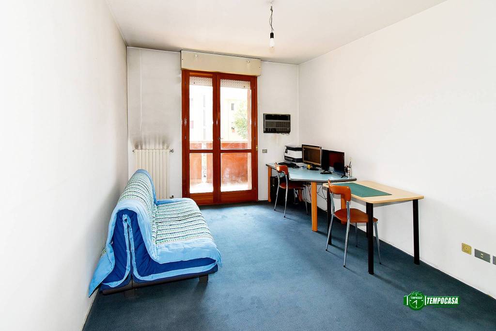 appartamento in vendita a Rho in zona Mazzo