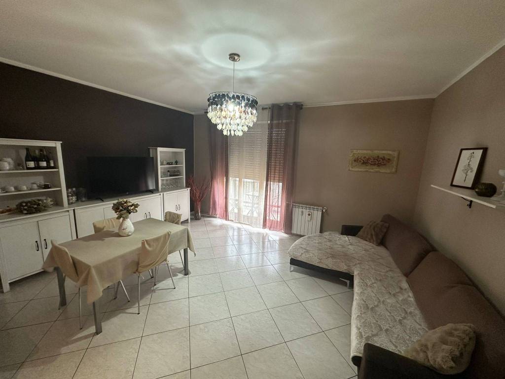appartamento in vendita a Rho in zona Terrazzano