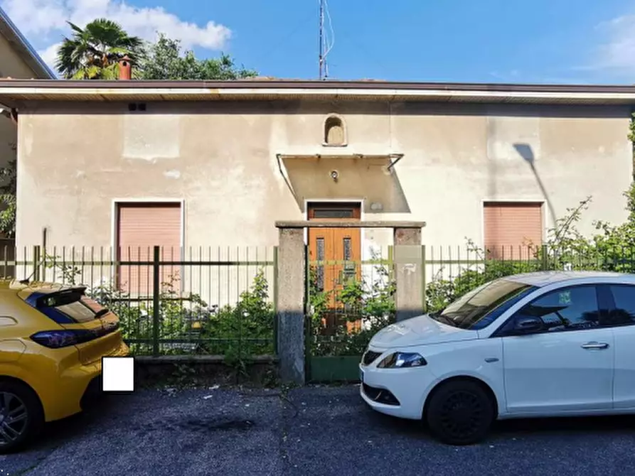 casa indipendente in vendita a Rho