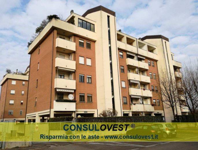 appartamento in vendita a Rho in zona Passirana