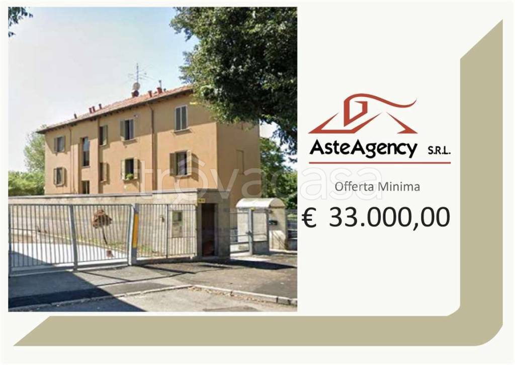 appartamento in vendita a Rho in zona Lucernate