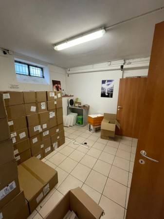 ufficio in vendita a Rho in zona Ghisolfa