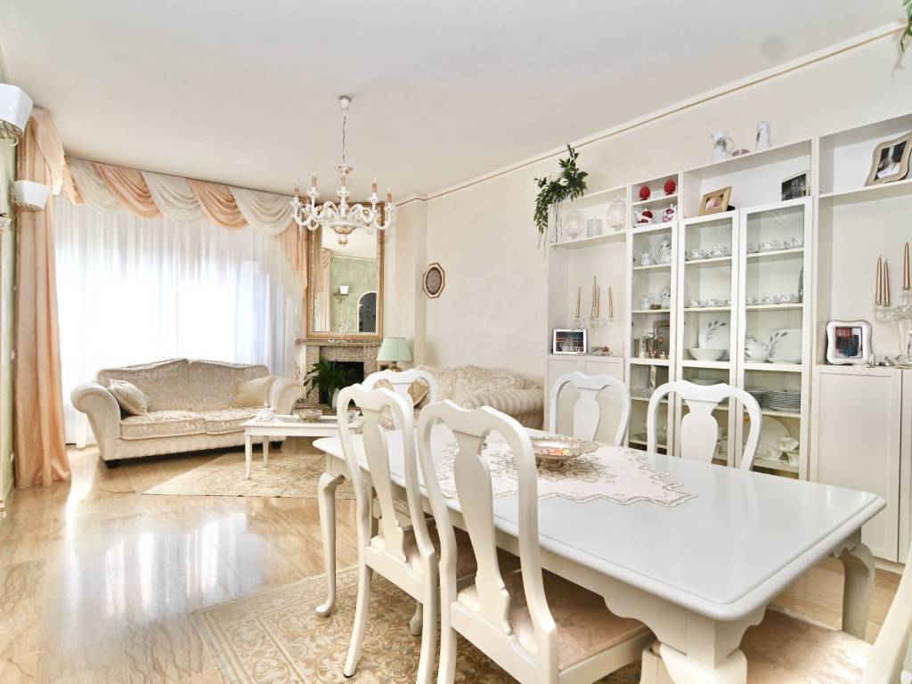appartamento in vendita a Rho