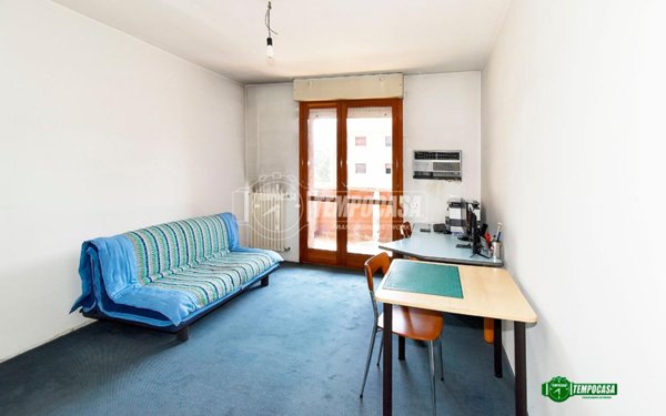 appartamento in vendita a Rho in zona Mazzo