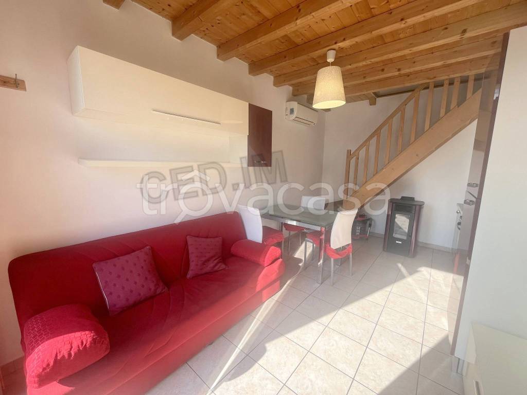 appartamento in vendita a Rho in zona Mazzo