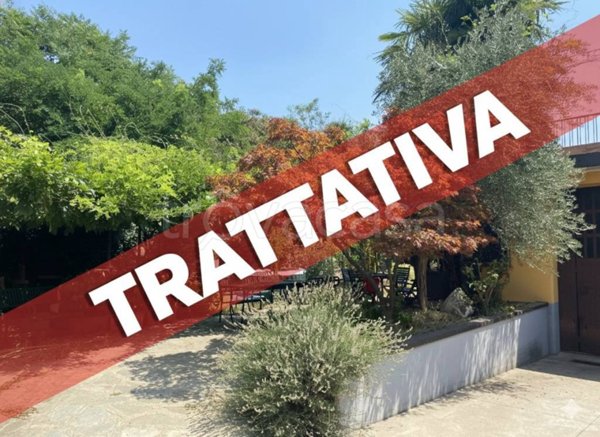 casa indipendente in vendita a Rho