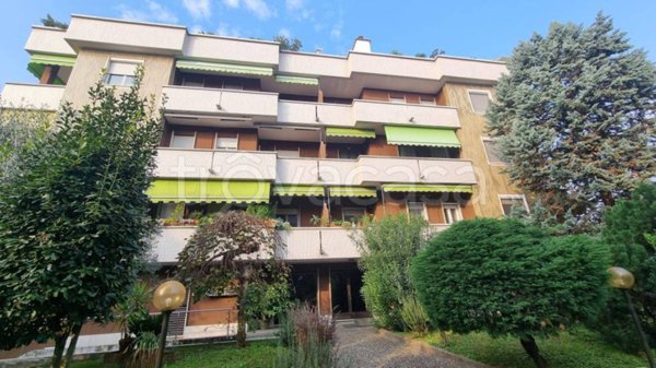 appartamento in vendita a Rho in zona Mazzo